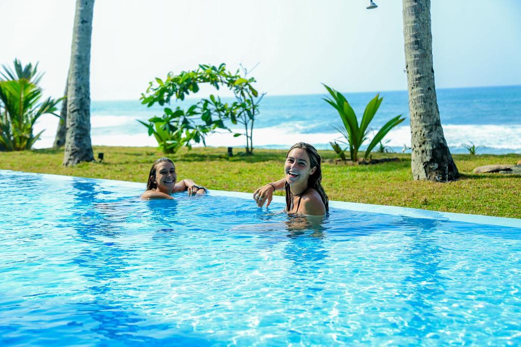 Villa Oceane Mirissa Exterior photo