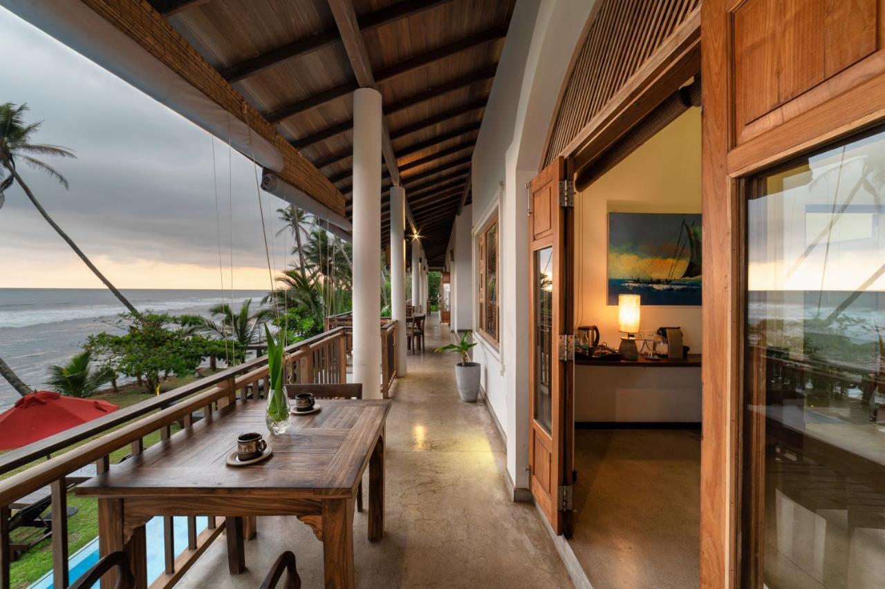 Villa Oceane Mirissa Exterior photo